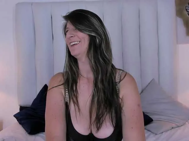 Freechat victoriaqueen2 on BongaCams