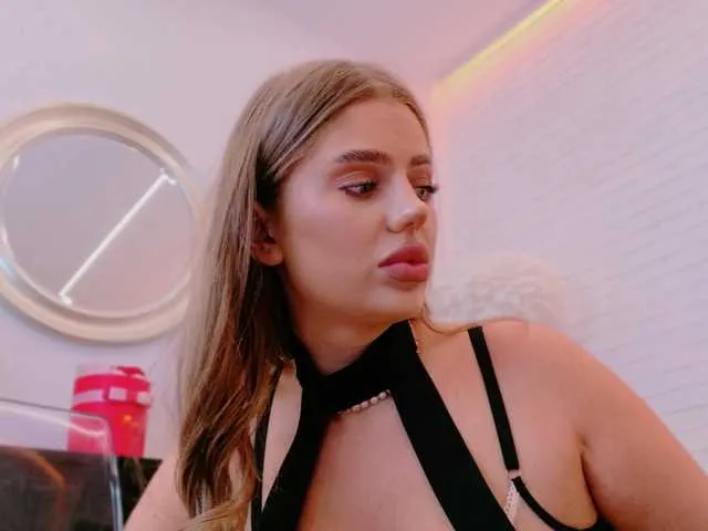 Offline VikaFever on BongaCams