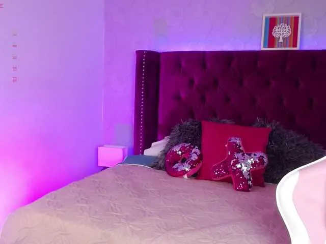 Offline Violetlane on BongaCams