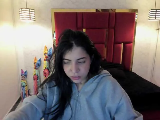 Offline violetsmith on BongaCams