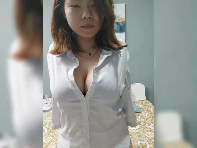 winnie-tyan from BongaCams