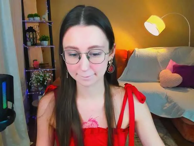 Freechat YourLovellyStory on BongaCams