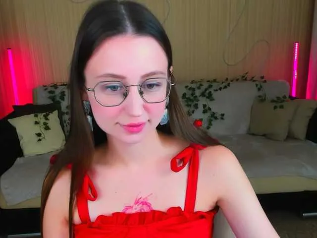 Freechat YourLovellyStory on BongaCams