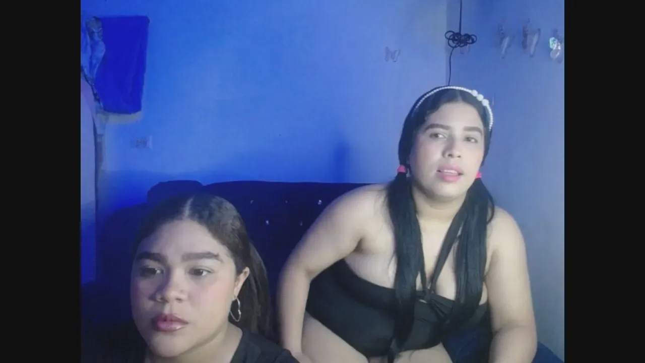 2lunaslindas —  #spanking #bigass #femdom #lesbian #armpits #pussy #feet