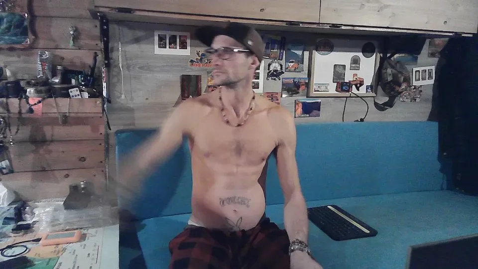 Offline 2sexyboy on Cam4