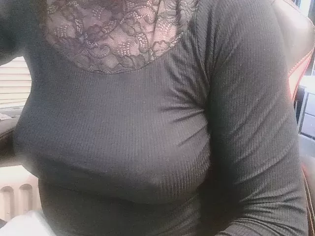 Offline 69stina on Cam4