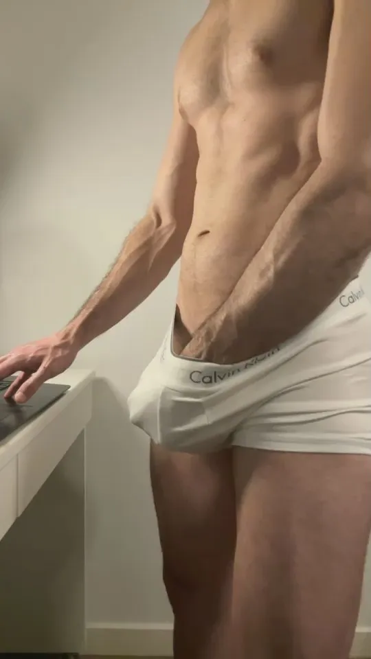 Offline 86lucas on Cam4