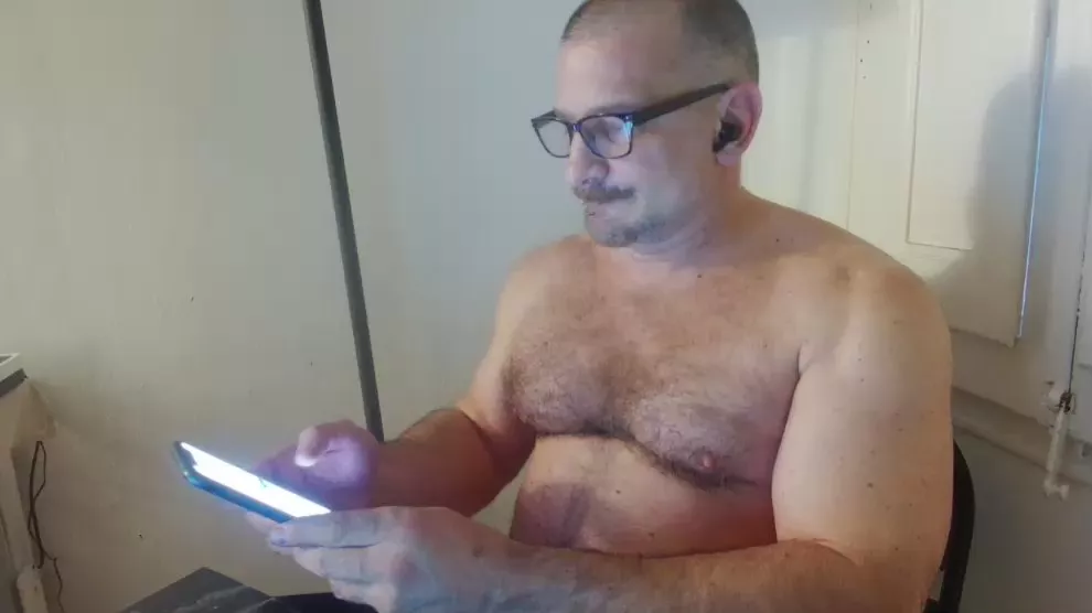 Offline 915051 on Cam4