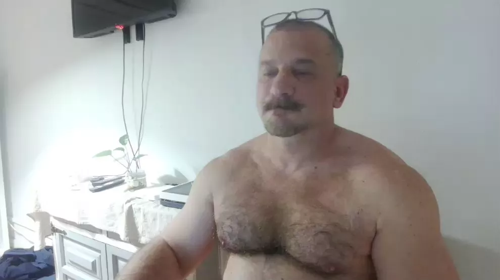 Offline 915051 on Cam4