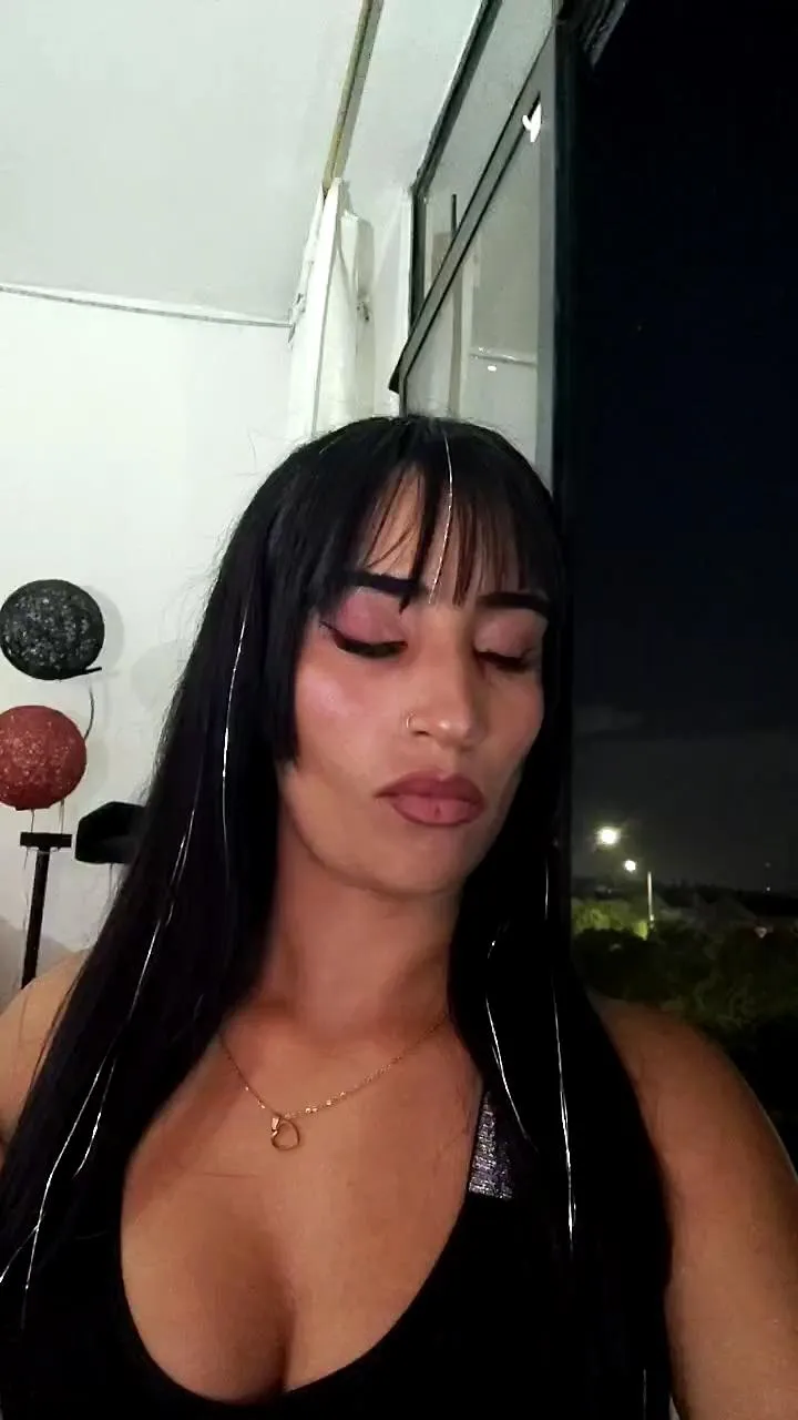 Freechat _nathaly_sweet on Cam4