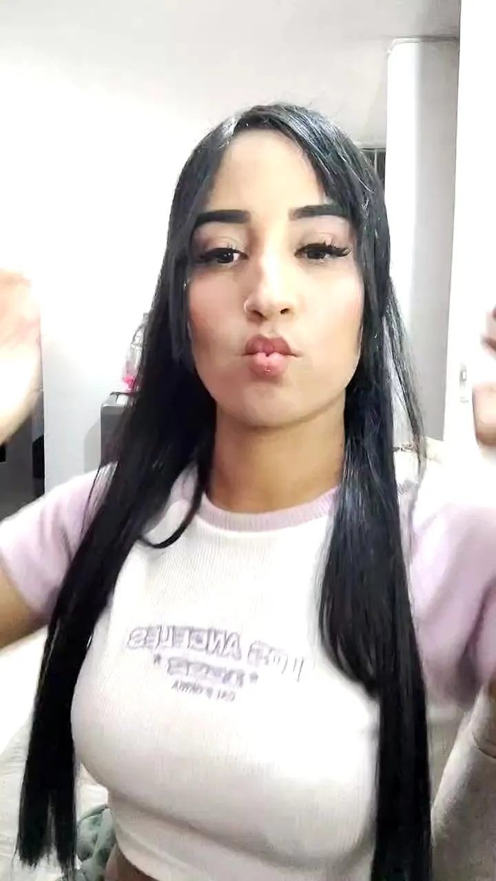 Freechat _nathaly_sweet on Cam4