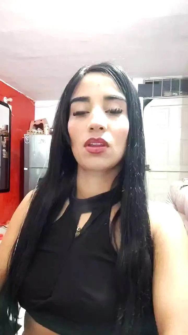 Freechat _nathaly_sweet on Cam4