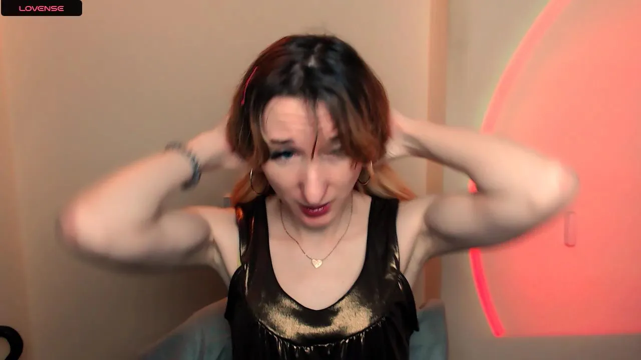 Offline _OliVe_ on Cam4