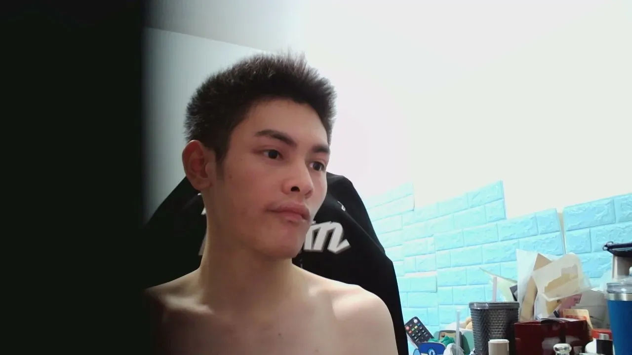 Offline a22322270 on Cam4