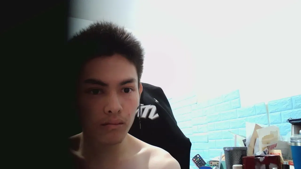 Offline a22322270 on Cam4