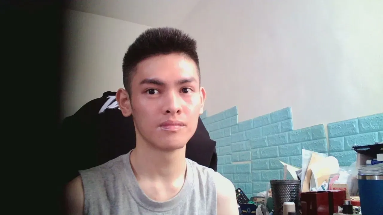 Offline a22322270 on Cam4