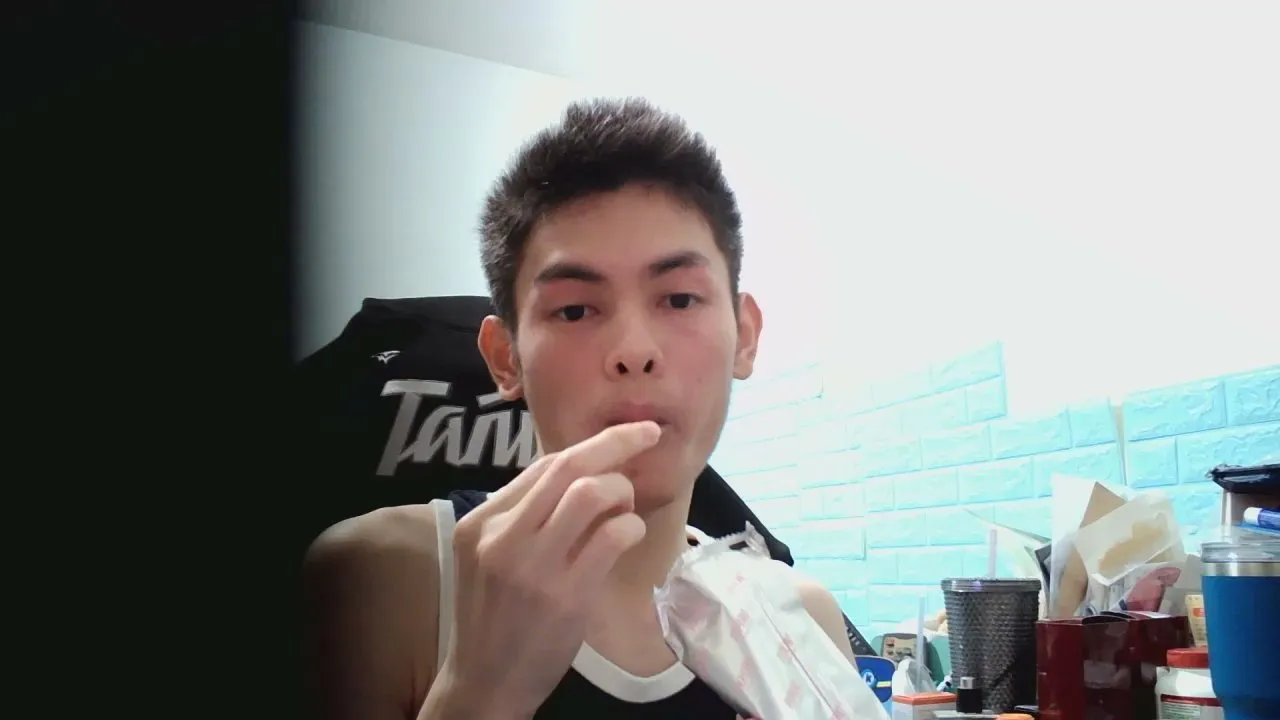 Offline a22322270 on Cam4