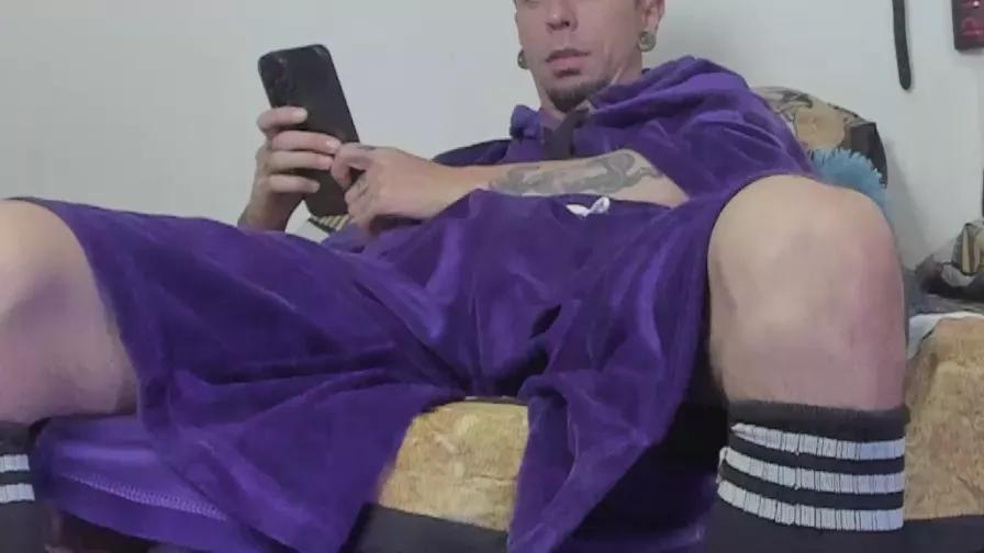 aaronbigdickxxx from Cam4