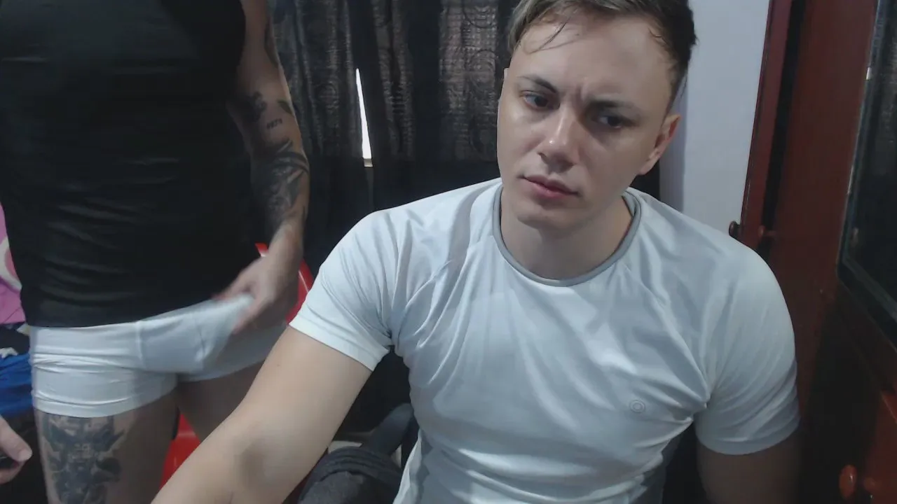 Offline ABRAHAM_ALLISON on Cam4