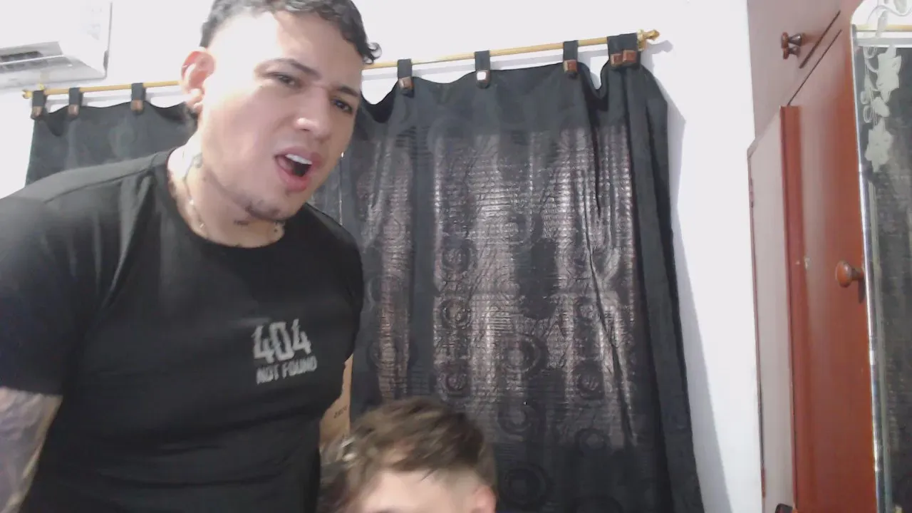 Offline ABRAHAM_ALLISON on Cam4