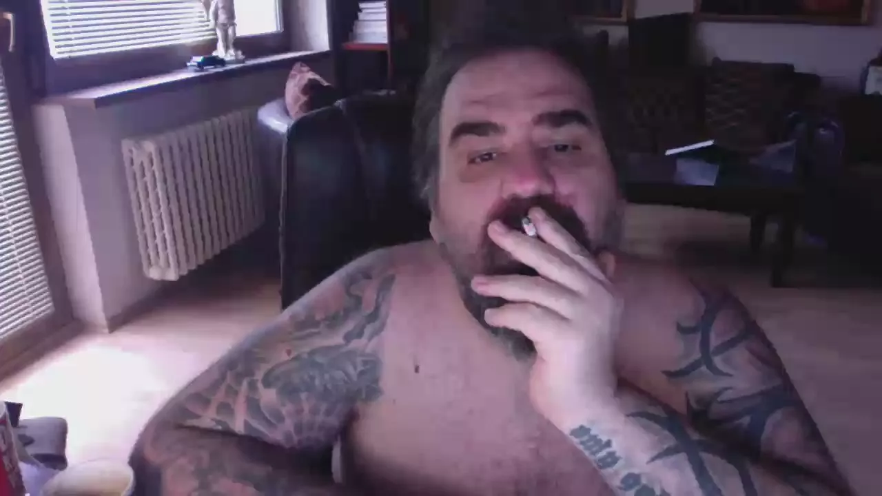 Offline ac_slide84 on Cam4