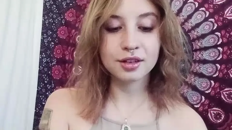 Offline AdalynMystery on Cam4