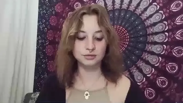 Offline AdalynMystery on Cam4