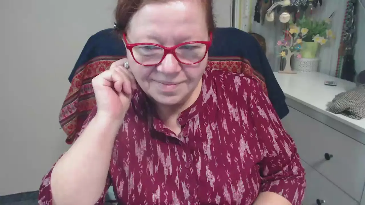 Freechat adele69sexy on Cam4