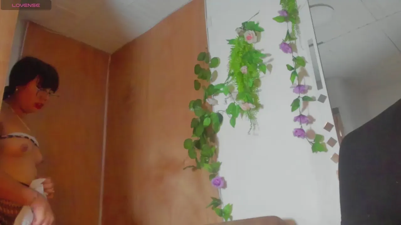 Offline adhara_hotter on Cam4