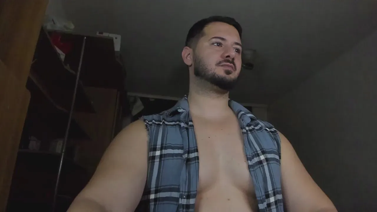 Offline adonislovely on Cam4