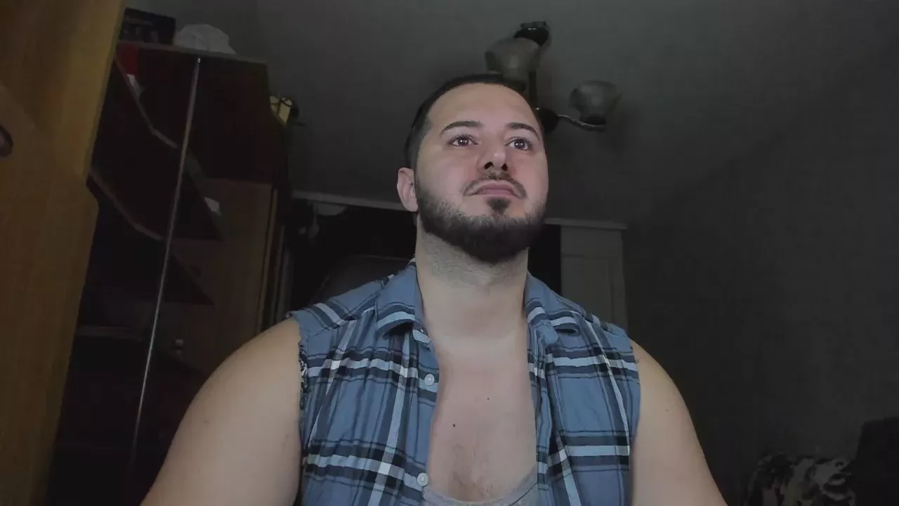 Offline adonislovely on Cam4