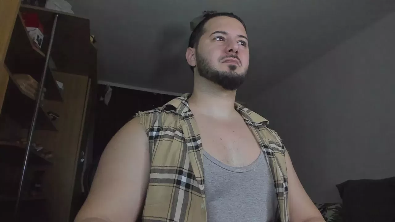 Offline adonislovely on Cam4