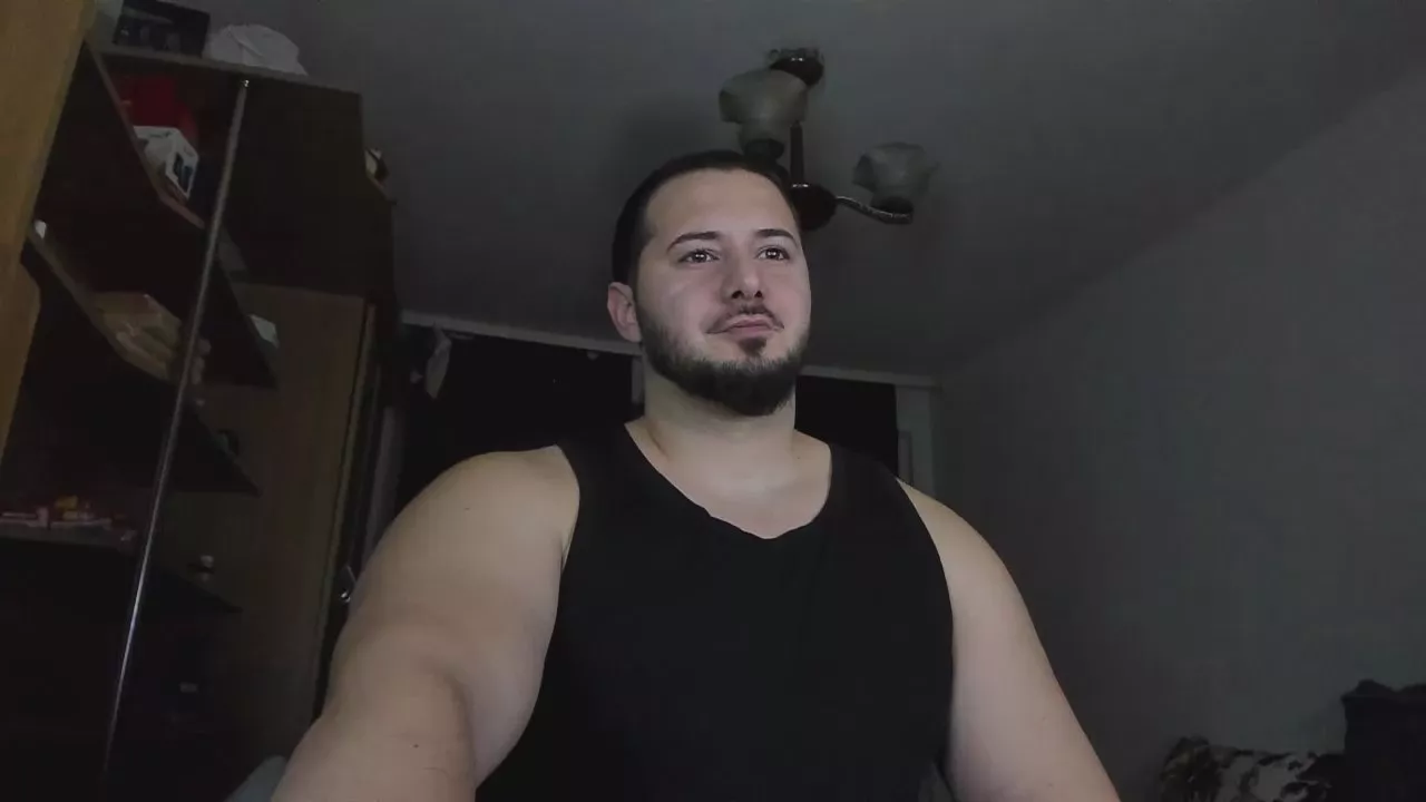 Offline adonislovely on Cam4