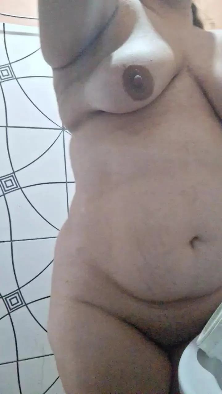 Offline adrianababby on Cam4