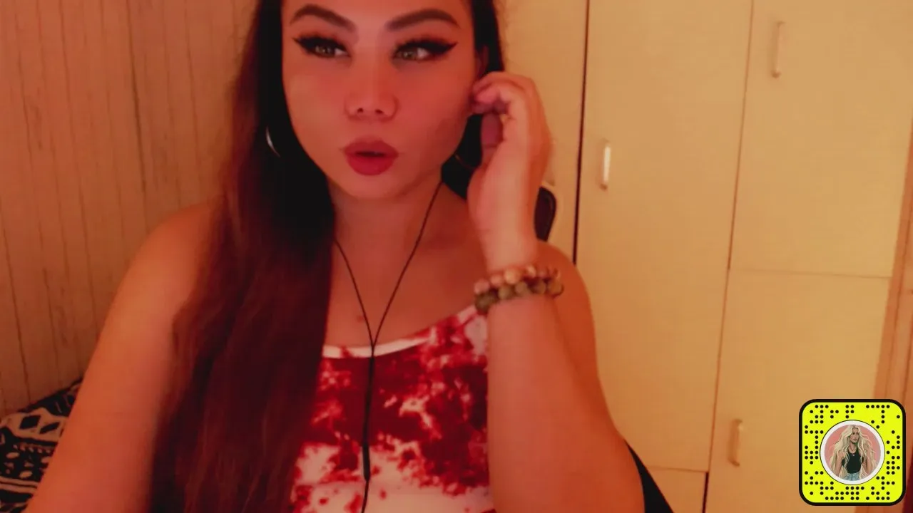 Freechat agatha_fox on Cam4