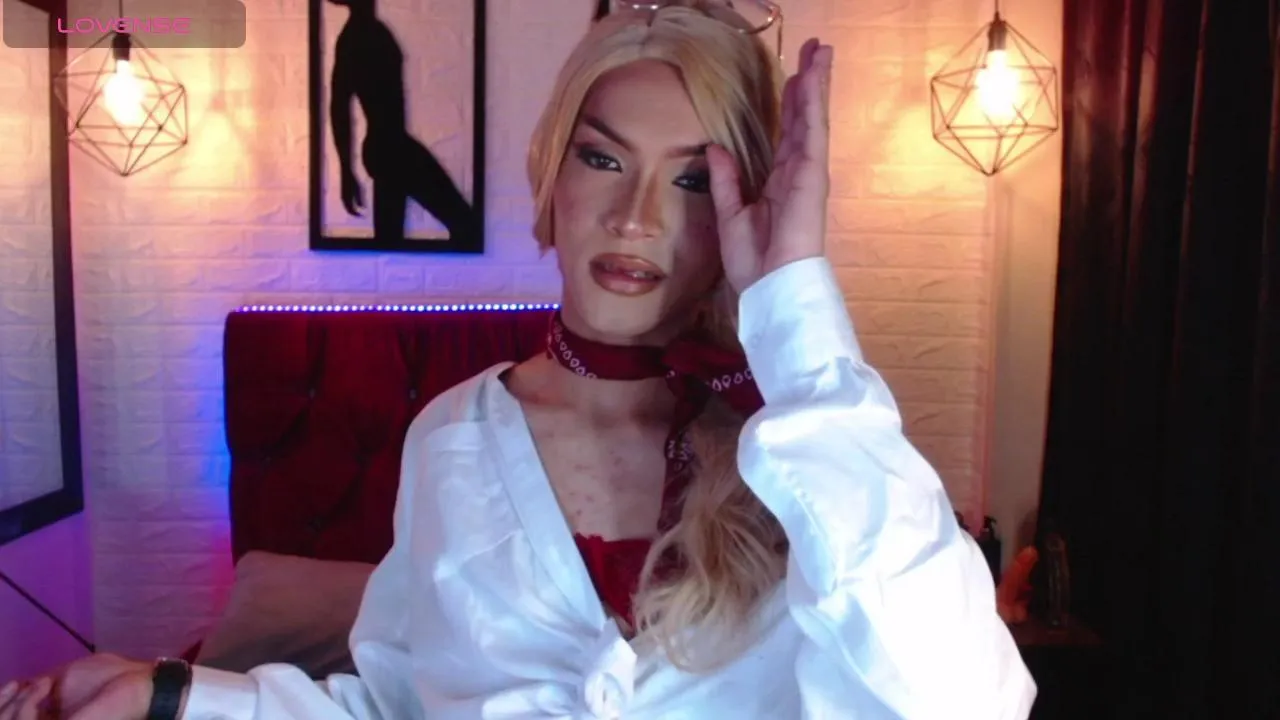 Offline agatharodriguez on Cam4