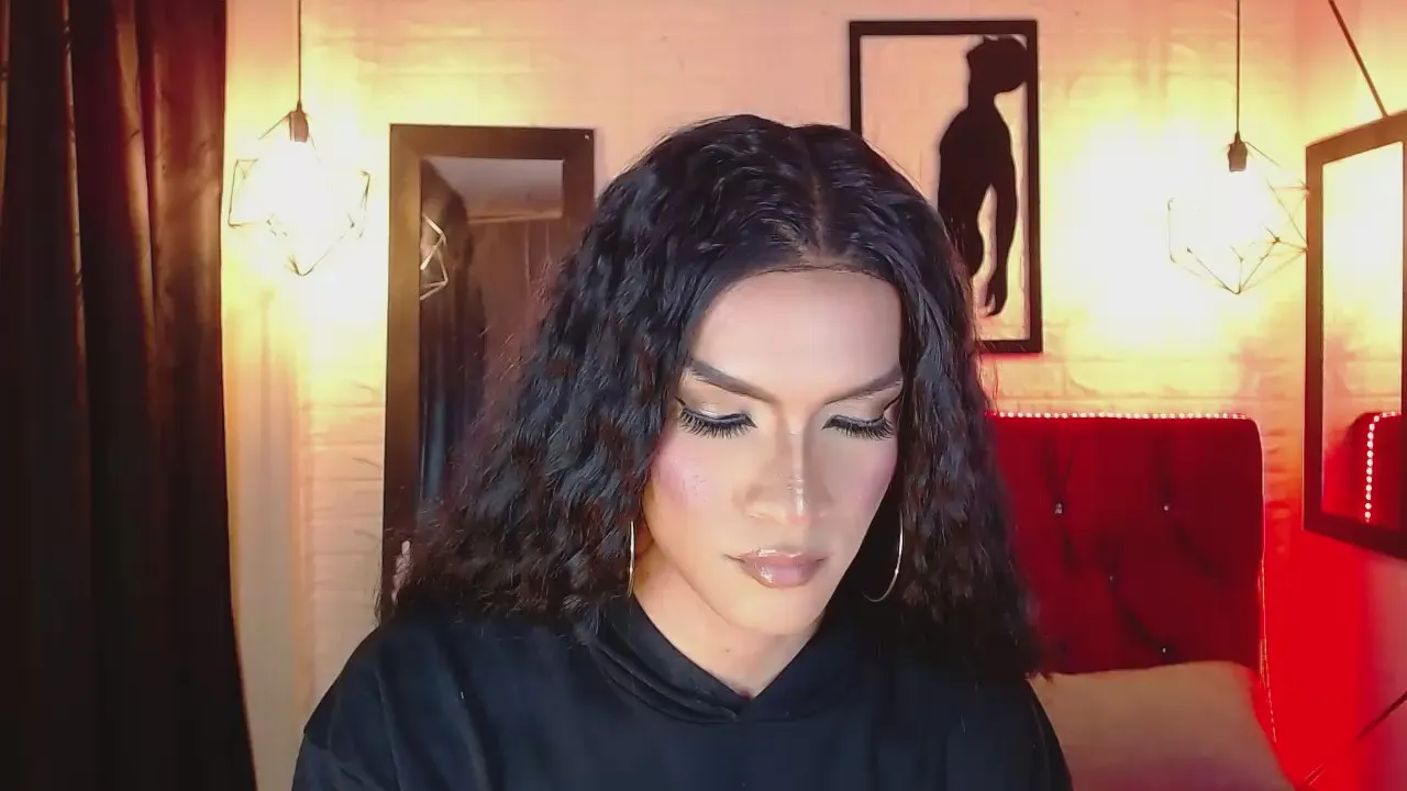 Offline agatharodriguez on Cam4