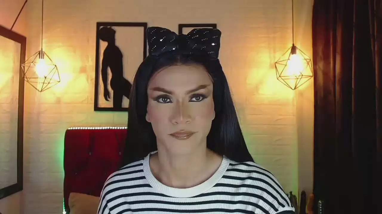 Offline agatharodriguez on Cam4