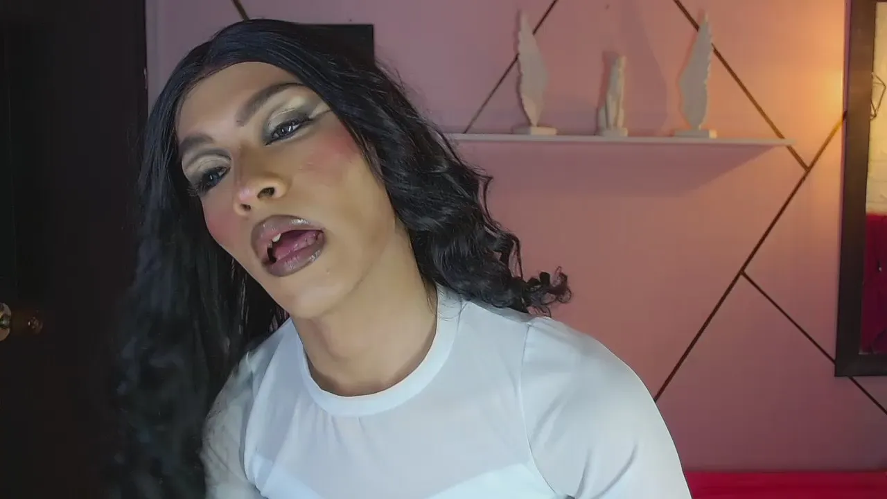 Offline agatharodriguez on Cam4