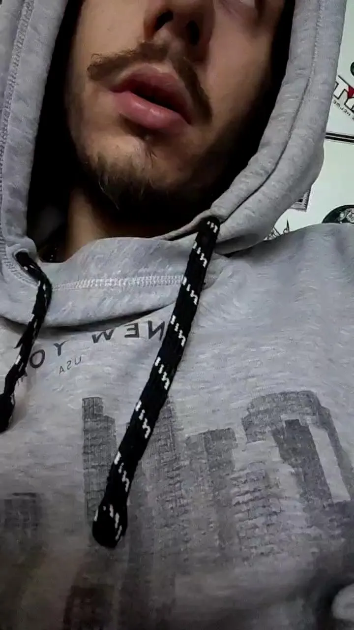 Offline Agi233 on Cam4