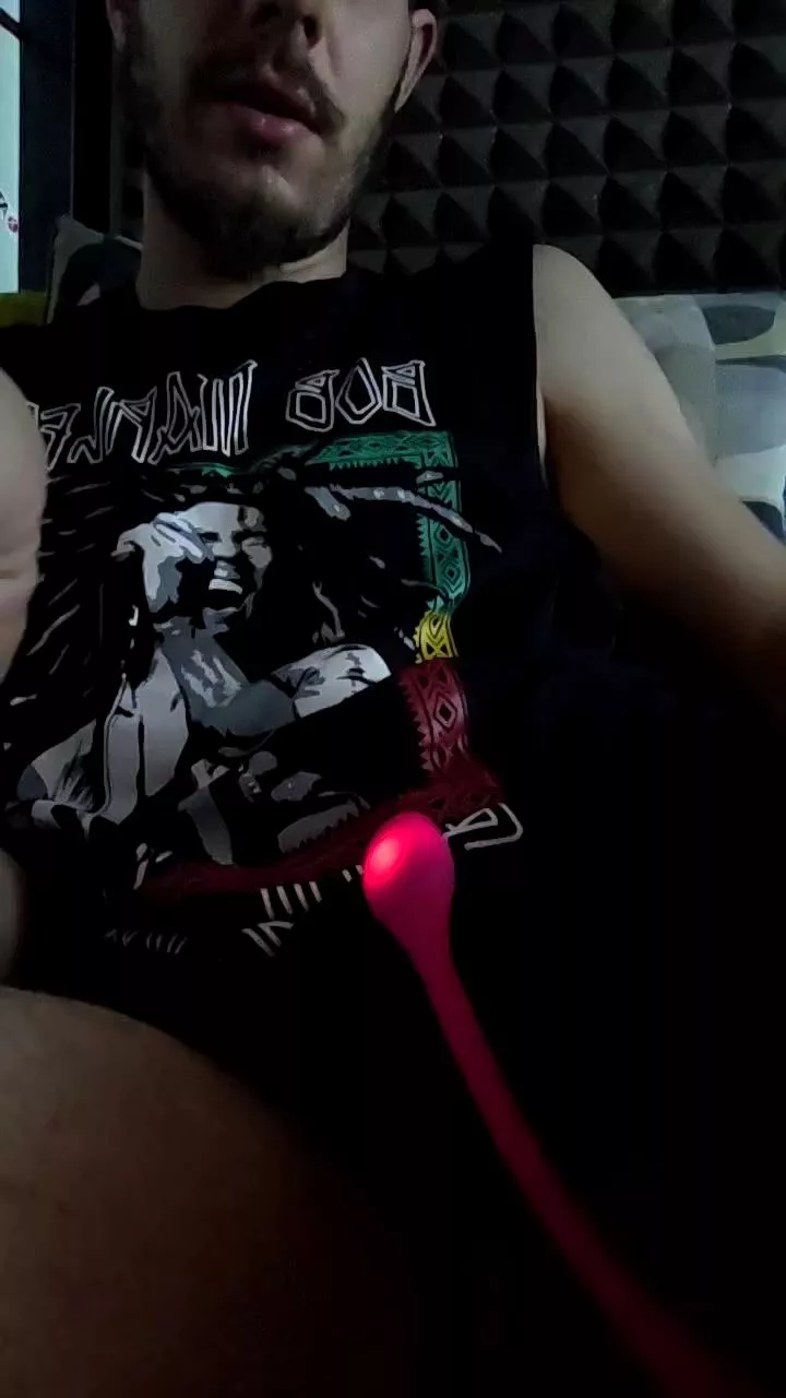 Offline Agi233 on Cam4