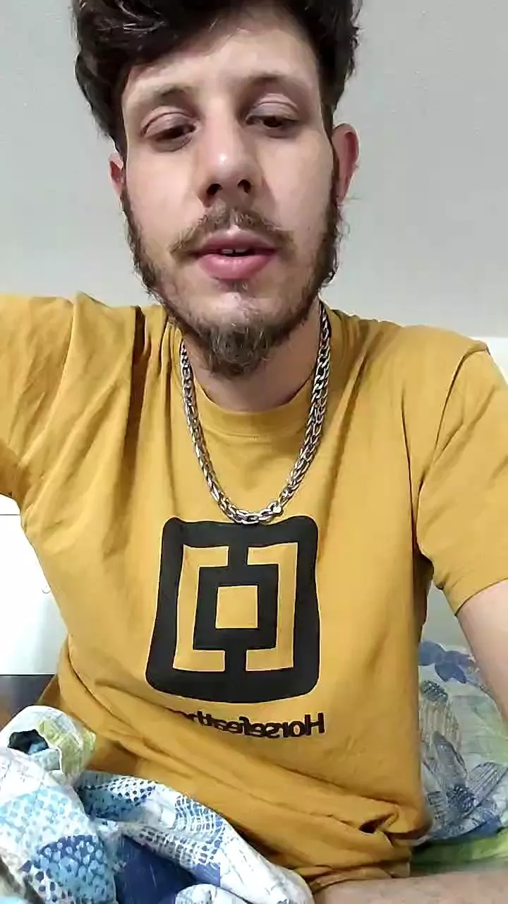 Offline Agi233 on Cam4