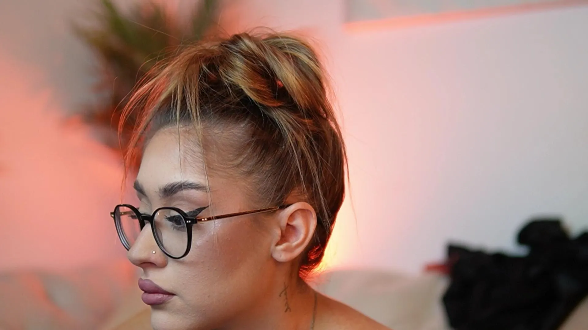 Offline AileenKiss on Cam4