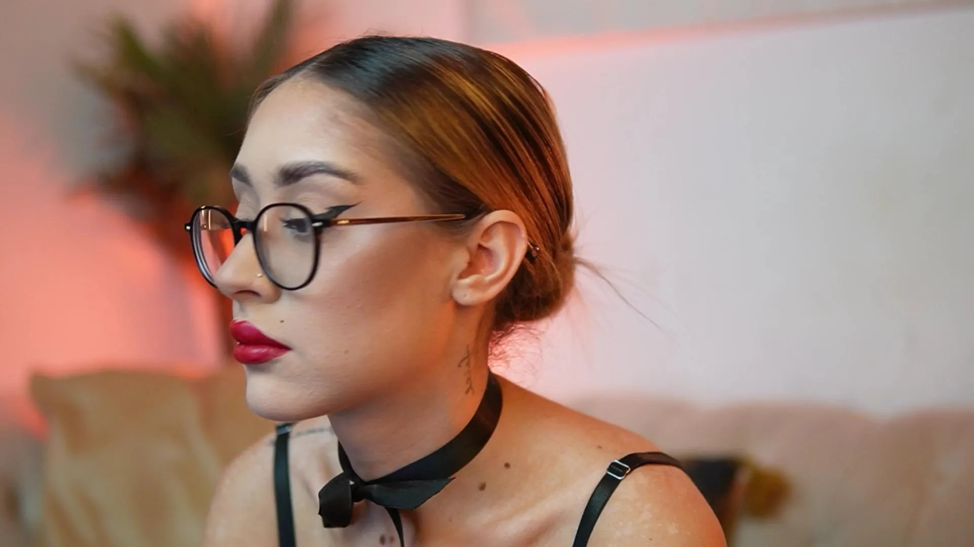 Offline AileenKiss on Cam4