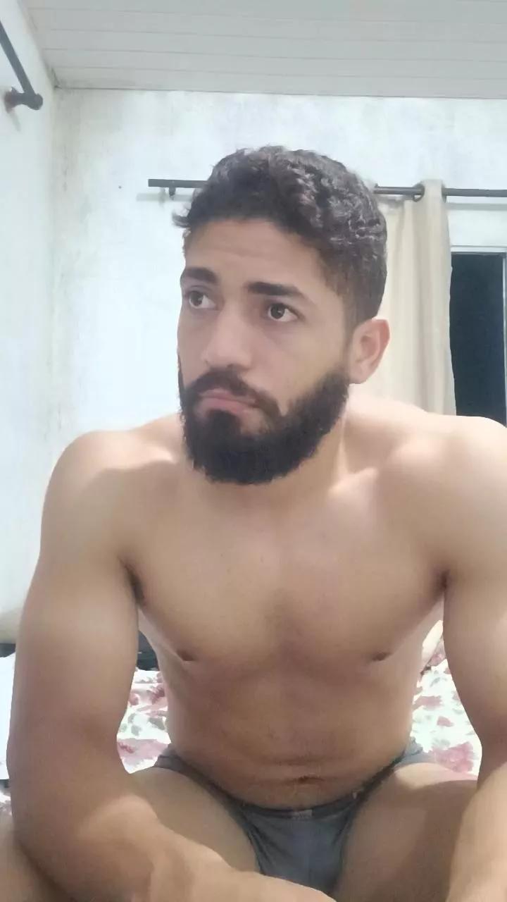 alarcon221 from Cam4