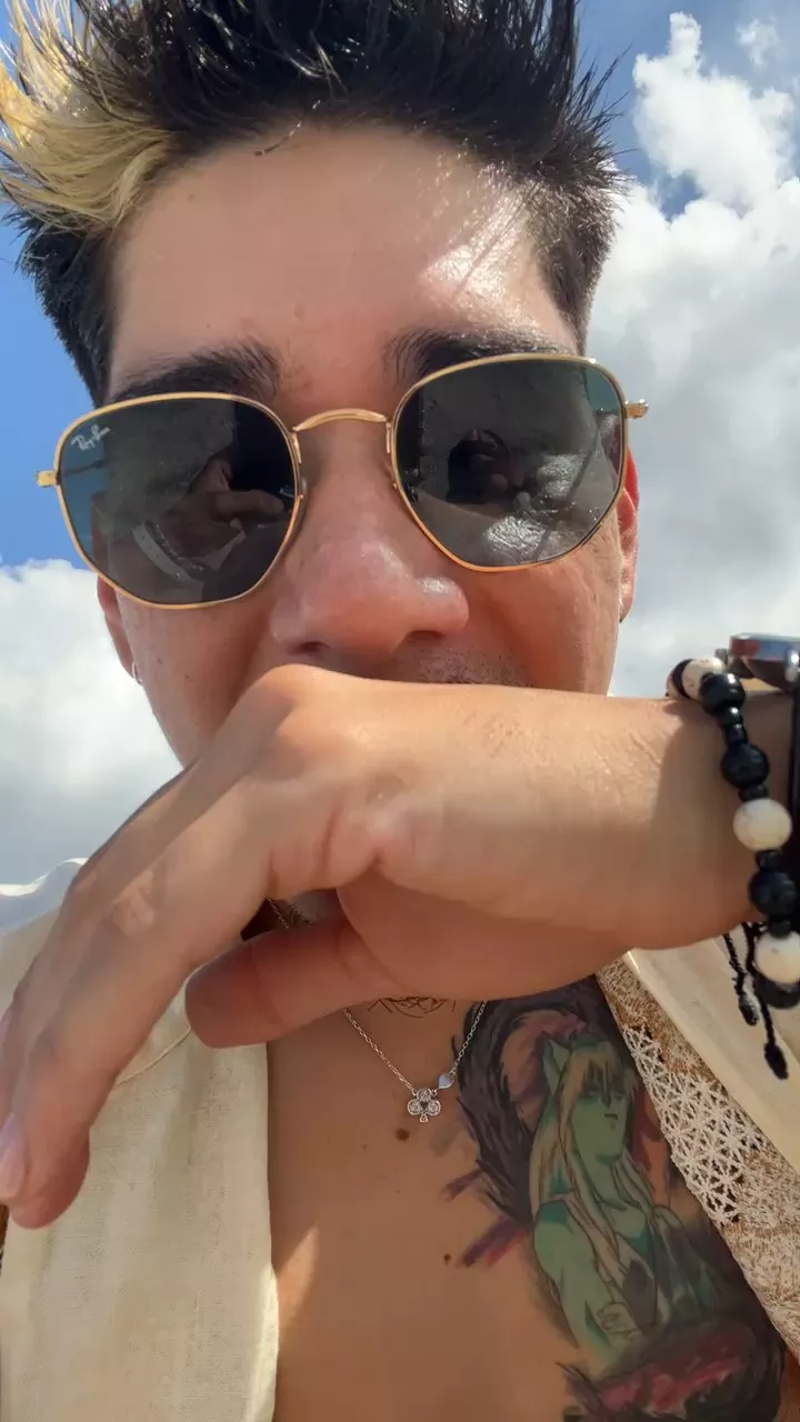 Offline alejo1295_ on Cam4