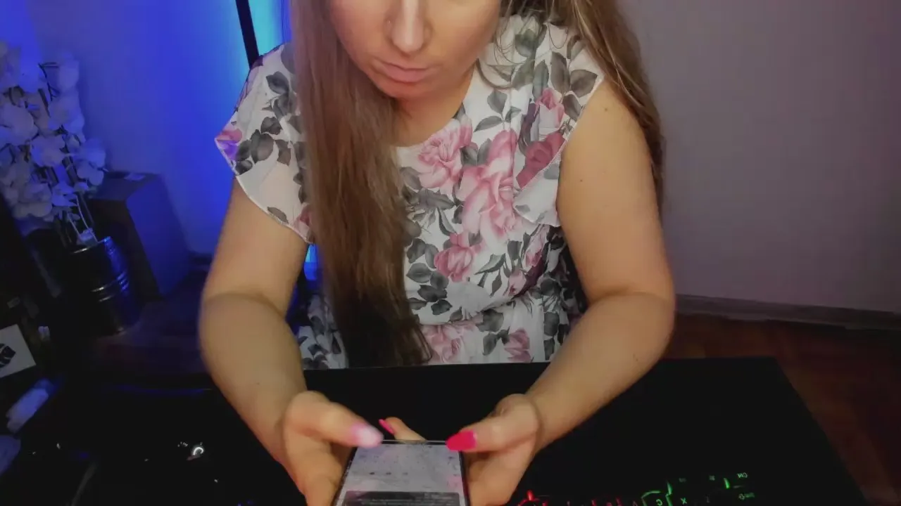 Offline AlenaGoddess on Cam4