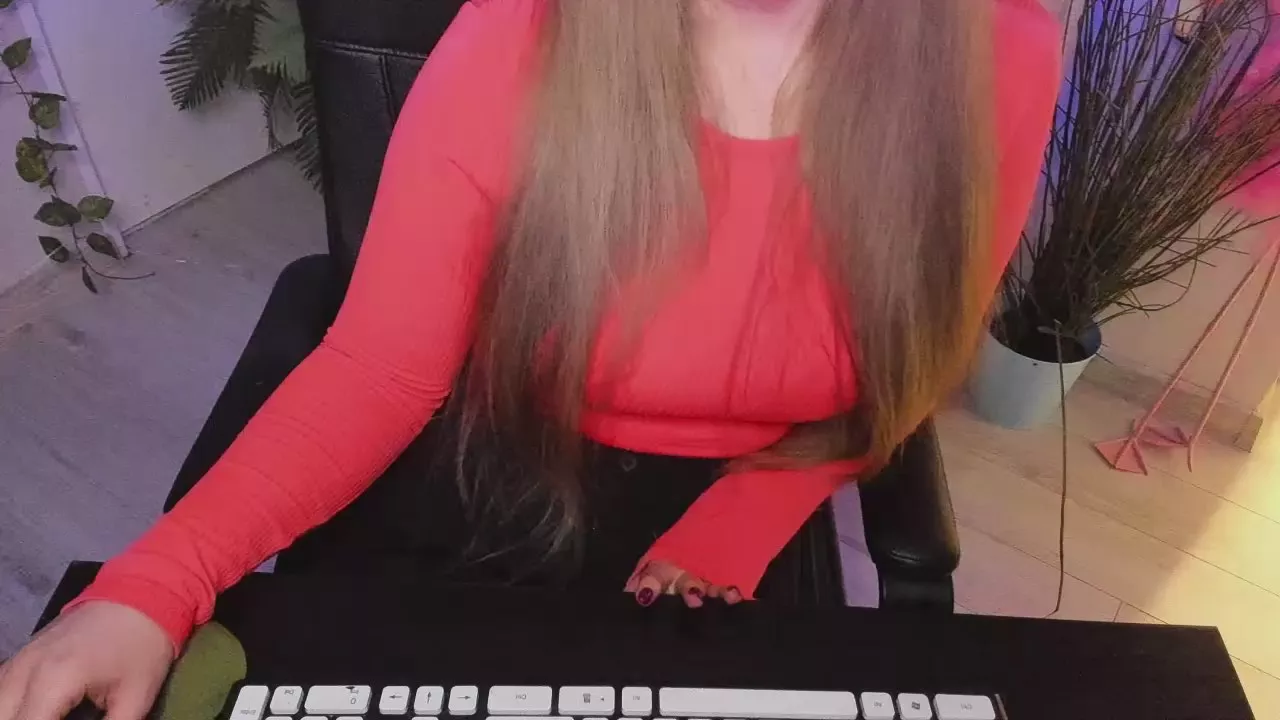 Offline AlenaGoddess on Cam4