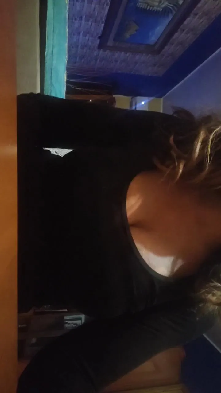 Offline alessandra751 on Cam4