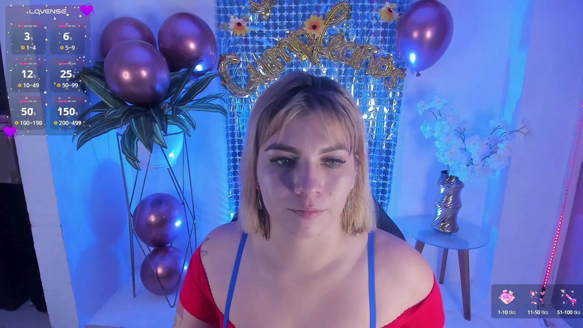 Offline AlessiaDouce on Cam4